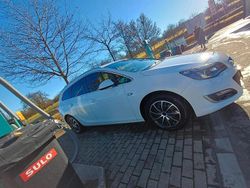 Weiß Gebraucht 2014 Opel Astra Eco Kombi | 5.400 € (Fairer Preis)