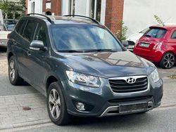 Grau Gebraucht 2011 Hyundai Santa Fe Premium SUV | 7.400 € (Fairer Preis)