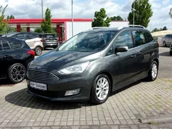 Grau Gebraucht 2017 Ford Grand C-Max Titanium Van / Kleinbus | 14.980 € (Teuer)