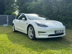 Weiß Gebraucht 2021 Tesla Model 3 Long Range Limousine | 26.999 € (Fairer Preis)