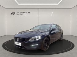 Blau Gebraucht 2016 Volvo V60 Kombi | 9.900 € (Fairer Preis)