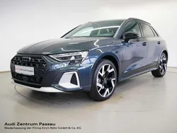 Manhattangrau metallic Gebraucht 2024 Audi A3 Ambiente Limousine | 42.900 €