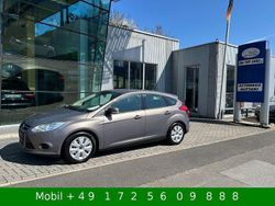 Brisbane braun (met.) (metallic) Gebraucht 2014 Ford Focus Trend Limousine | 5.500 € (Fairer Preis)