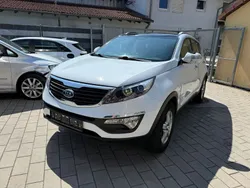 Weiß Gebraucht 2012 Kia Sportage SUV | 6.499 € (Fairer Preis)