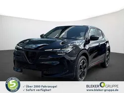 Nero tortona, uni Neu 2025 Alfa Romeo Junior Edizione Speciale Kleinwagen | 39.480 € (Fairer Preis)