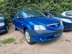 Blau Gebraucht 2006 Dacia Logan Limousine | 2.999 € (Teuer)
