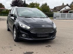 Schwarz Gebraucht 2018 Ford S-MAX Titanium Van / Kleinbus | 9.999 €