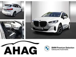 Alpinweiss 3 Gebraucht 2023 BMW 218 Active Tourer Sport Line Van / Kleinbus | 30.940 € (Fairer Preis)