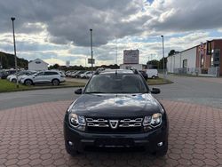 Grau Gebraucht 2016 Dacia Duster Basis SUV | 9.400 € (Fairer Preis)