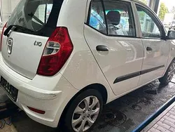 Weiß Gebraucht 2013 Hyundai i10 Kleinwagen | 3.200 € (Teuer)