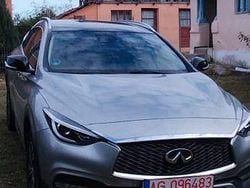Silber Gebraucht 2019 Infiniti QX30 Luxe SUV | 15.250 €
