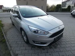 Grau Gebraucht 2016 Ford Focus Trend Kombi | 9.999 € (Teuer)