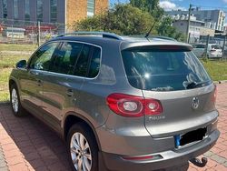 Braun Gebraucht 2010 VW Tiguan SUV | 8.700 € (Etwas zu teuer)
