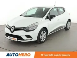 Weiß Gebraucht 2018 Renault Clio IV LIMITED Kleinwagen | 9.450 € (Fairer Preis)