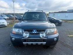 Grau Gebraucht 2003 Mitsubishi Pajero SUV | 4.990 € (Superpreis)