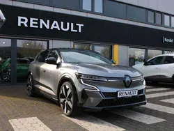 Dolomitgrau + dach schwarz Gebraucht 2023 Renault Mégane Techno Limousine | 27.990 € (Superpreis)