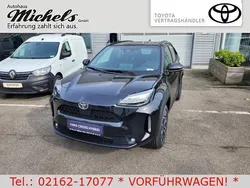Schwarz Gebraucht 2024 Toyota Yaris Cross SUV | 27.990 € (Superpreis)