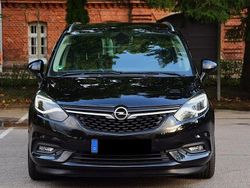 Schwarz Gebraucht 2017 Opel Zafira Business Edition Van / Kleinbus | 11.000 € (Fairer Preis)