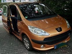 Orange Gebraucht 2007 Peugeot 1007 Filou Kleinwagen | 3.199 € (Etwas zu teuer)