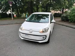 Weiß Gebraucht 2015 VW up! Kleinwagen | 5.300 € (Fairer Preis)