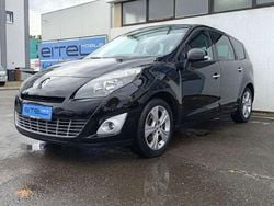 Silber Gebraucht 2011 Renault Scénic III Dynamique Van / Kleinbus | 2.990 € (Guter Preis)