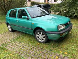 Grün Gebraucht 1996 VW Golf III Edition Limousine | 1.550 € (Etwas zu teuer)