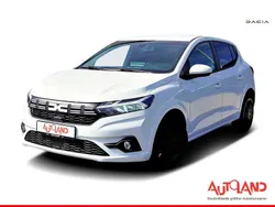 Weiß Gebraucht 2024 Dacia Sandero Kleinwagen | 15.990 € (Fairer Preis)