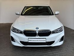 Weiss Gebraucht 2024 BMW 318 Efficient Dynamics Limousine | 33.398 € (Fairer Preis)