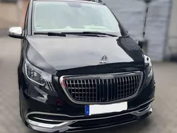 Schwarz Gebraucht 2016 Mercedes Vito Van / Kleinbus | 52.000 €