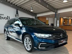Blau Gebraucht 2021 VW Passat GTE Kombi | 24.940 € (Fairer Preis)