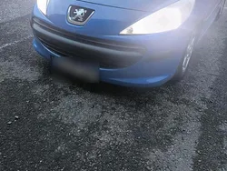 Blau Gebraucht 2006 Peugeot 207 Kleinwagen | 1.400 €