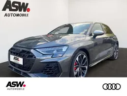 Daytonagrau perleffekt Gebraucht 2024 Audi S3 Ambiente Limousine | 56.890 €