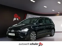 Schwarz Gebraucht 2017 VW Golf Sportsvan Highline Van / Kleinbus | 18.880 € (Teuer)