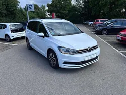 Pure white Gebraucht 2021 VW Touran Active Van / Kleinbus | 19.980 € (Fairer Preis)