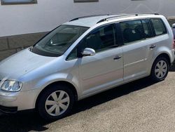 Silber Gebraucht 2006 VW Touran Trendline Van / Kleinbus | 1.390 € (Fairer Preis)