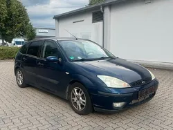 Blau Gebraucht 2004 Ford Focus Limousine | 750 € (Fairer Preis)