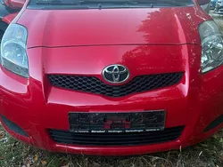 Rot Gebraucht 2011 Toyota Yaris Kleinwagen | 2.450 € (Guter Preis)
