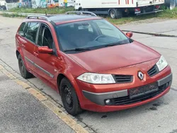 Rot Gebraucht 2006 Renault Mégane GrandTour Kombi | 1.150 € (Guter Preis)