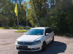 Weiß Gebraucht 2012 VW Passat Comfortline Kombi | 7.699 € (Fairer Preis)