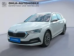 Moonweiss metallic Gebraucht 2021 Skoda Octavia Ambiente Kombi | 24.980 € (Fairer Preis)