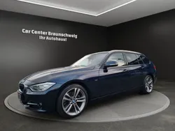 Blau Gebraucht 2012 BMW 330 Sport Line Kombi | 12.999 € (Fairer Preis)
