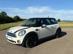 Weiß Gebraucht 2009 Mini Cooper Kleinwagen | 5.999 € (Teuer)