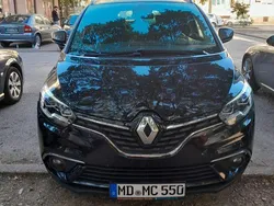 Schwarz Gebraucht 2017 Renault Grand Scénic IV Bose Edition Van / Kleinbus | 14.490 € (Guter Preis)
