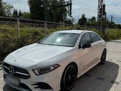 Weiß Gebraucht 2019 Mercedes A250 AMG line Limousine | 27.999 € (Fairer Preis)