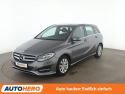 Grau Gebraucht 2017 Mercedes B180 Style Van / Kleinbus | 15.560 € (Fairer Preis)