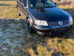 Schwarz Gebraucht 2001 VW Passat Kombi | 750 € (Superpreis)
