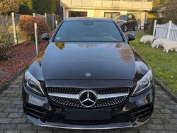 Schwarz Gebraucht 2019 Mercedes C220 AMG line Limousine | 27.600 € (Etwas zu teuer)