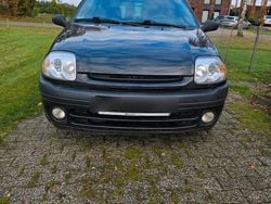 Schwarz Gebraucht 1999 Renault Clio II Kleinwagen | 600 €