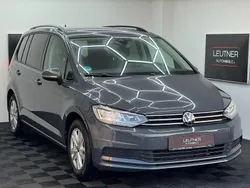 Delfingrau Gebraucht 2023 VW Touran Van / Kleinbus | 29.499 € (Guter Preis)