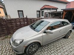 Beige Gebraucht 2006 Opel Astra GTC Limousine | 200 € (Superpreis)